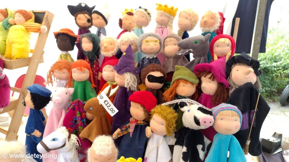 Textielmarkt Warmond 22020619