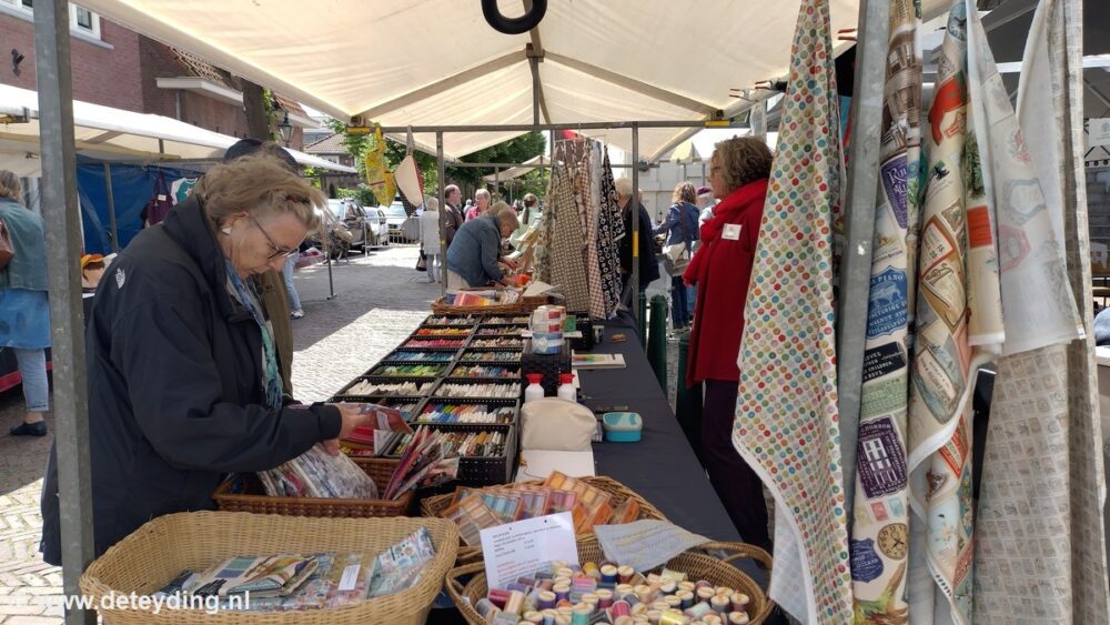 Textielmarkt Warmond 22020619_05