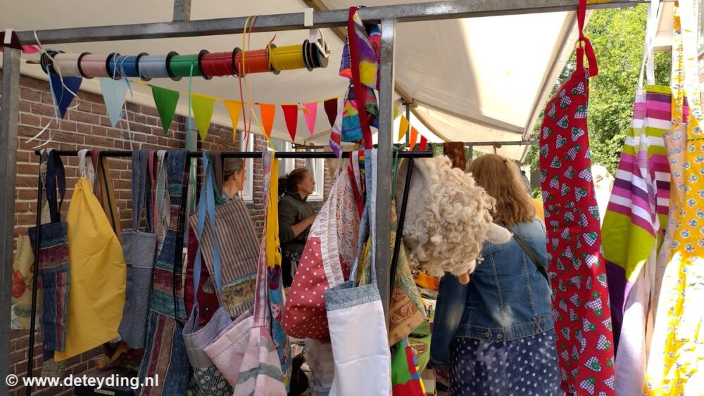 Textielmarkt Warmond 22020619_09