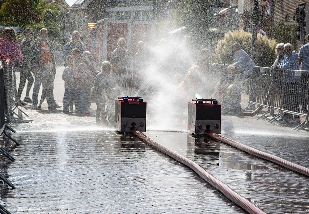 Tonknuppelen, ringsteken en meer: Voorhout vierde feest